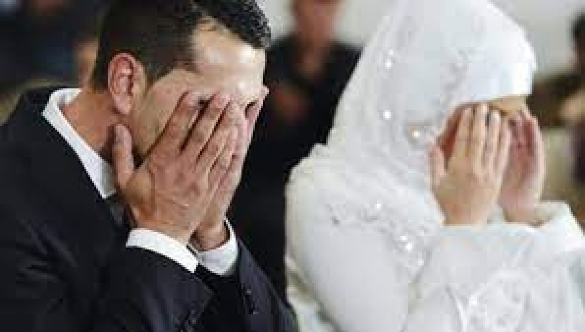 بيان عاجل بشأن المرأة السعودية التي طعنت مواطن أمام صالون حلاقة في حي الروابي بجدة وتركته ينزف على الأرض حتى مات (فيديو)