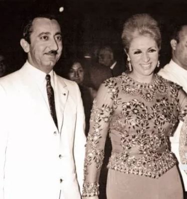 الخليج الان : نجل شقيق الملك سلمان يتزوج من أجمل 3 فنانات مصريات .. من هو ؟ وصدمة عندما تعرف أسماء الفنانات ! (صور من حفل الزفاف)