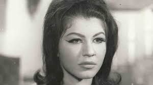 كلام في الفن : (أنا قتلت أم أولادي) .. صرخة الندم والوجع التي أطلقها الفنان فؤاد المهندس بعد أن شاهد شويكار تخونه مع تلميذه