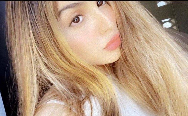 كلام في الفن : اطلالة مفزعة للنجمة (حلا الترك) بعد عمليات التجميل .. لن تصدق كيف اصبحت ،، والجمهور يشببها بزوجة أبيها (دنيا بطمة). | صور