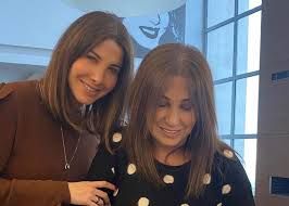 اتفرج ظهور جديد لوالدة نانسي عجرم الفاتنه .. خطفت الأنظار عن ابنتها بجمالها الساحر الذي لا مثيل له .. لن تصدق الشبه الكبير بينهما (صور)
