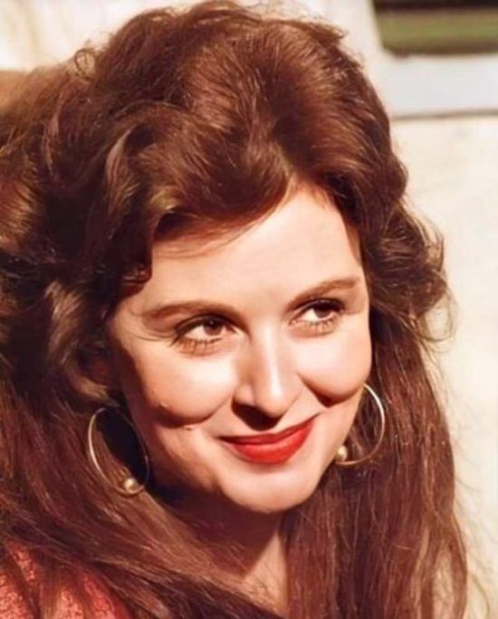 اسطورة الرقص الشرقي .. تزوجت محمود عبد العزيز عرفي وقامت بحرق سيارته هاجمت سهير رمزي وكشفت الغز الخطير لوفاة سعاد حسني!