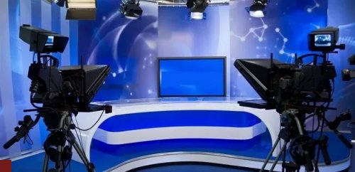 مذيعة سعودية جديدة تظهر على قناة ‘‘الإخبارية’’ وتقهر كل فتيات العرب بجمالها الشديد وأناقتها المذهلة !! (صورة)