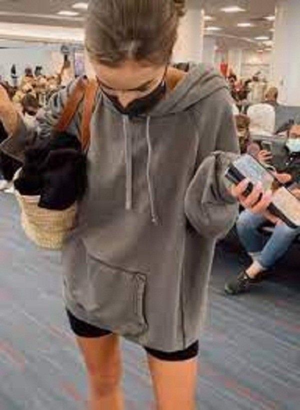 منع ملكة جمال الكون من ركوب طائرة بسبب ملابسها الخادشة للحياء..(صورة)