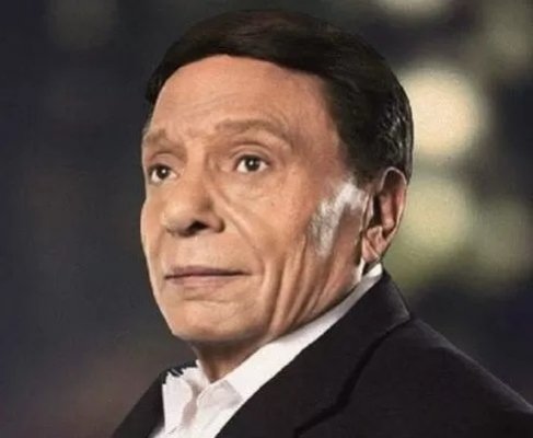 ظهور مفاجئ للفنان ’’عادل إمام‘‘ بسبب محمد صلاح ورفاقه.. ما فعله الزعيم أدهش الجمهور ولم يتوقعه أحد ! (صورة)