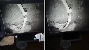 مع استمرار محاولة الانقاذ الأخيرة...لن تصدقوا ما الذي يفعله الآن الطفل ريان في الحفرة المظلمه!!-اتفرج بالفيديو