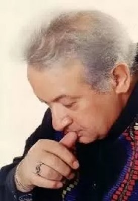 (كان لا يطيق رؤية وجهها ورفض مصافحتها) .. ماذا فعلت والدة نور الشريف به لكي يكرهها لهذا الدرجة؟!تفاصيل حزنة وصادمة