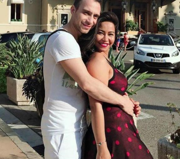 والد حسام حبيب يعلنها مدوية.. هذا ما كان يفعله أبني في غرفة النوم سراً كل يوم وبسببه طلبت شيرين بالطلاق !!