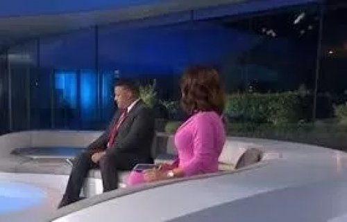 شوف دلوقتي : ظهور طاغي ومثير لمذيعة جديدة تطل على قناة الجزيرة ،، تسحر المتابعون ويلقبونها (بأجمل النساء على الأرض) ،، جمعت بين جماليين عربي وغربي وأطاحت بالإعلامية علا الفارس