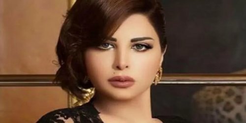 (بدت وكأنها لا ترتدي الملابس) .. الفنانة شمس الكويتية ترتدي فستان قصير بلون بشرتها أظهرمنحنياتها من الخلف بأقوى مشهد خادش في فاضح !!