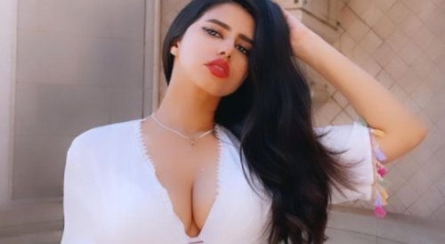 شوف دلوقتي: السعودية مودل آش تفقد عقلها و تنشر صورة فاضحة لها أثناء الاستحمام دون ان ترتدي قطعة قماش .. تخطّت كل الخطوط الحمراء! صورة صادمة