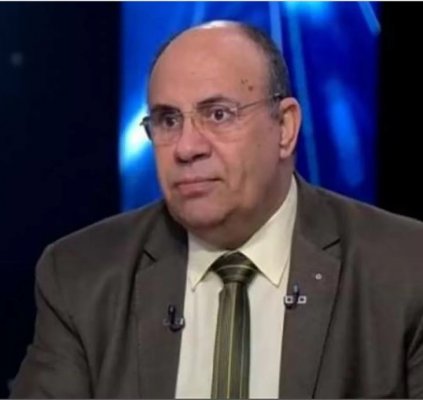 متصلة وقحة تسأل : (أمارس علاقة الحميمة مع أبويا وأخويا حتى بعد الزواج) .. ورد غير متوقع من مبروك عطية... شوف دلوقتي الفيديو