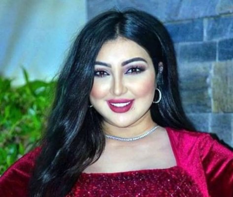 دنيا بطمة تفقد عقلها و تظهر بفستان جلد ملتصق بجسدها أبرز مفاتنها الانثوية كاملة مكملة للملأ وبكل وضوح !! (شوف دلوقتي)