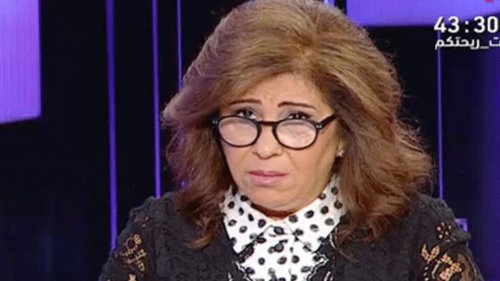 المنجمة اللبنانية ليلى عبداللطيف تبكي على الهواء مباشرة بعد تنبؤها بتوقعات مُميتة و صادمة ستقصم ظهور الجميع !!