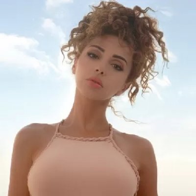 اللبنانية مريام فارس تثير غضب الجمهور وتظهر بصورة خادشة دون أن ترتدي ملابسها الداخلية !! .. شوف دلوقتي