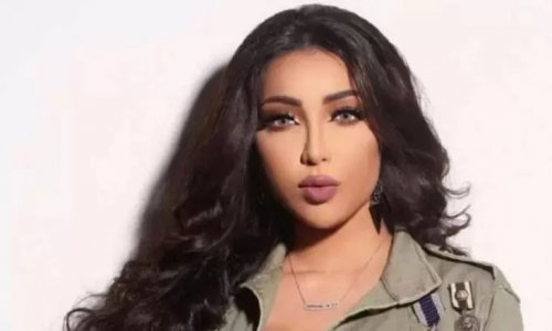 الفنانة المغربية دنيا بطمة تفجر المواقع بأضيق بنطال في الكرة الارضية أظهر مفاتنها بوضوح | شوف دلوقتي