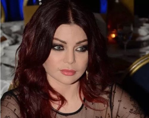 شاهد .. الفنانة اللبنانية هيفاء وهبي تفجر الأنترنت و تظهر بدون ملابسها السفلية في أوقح جلسة تصوير على الأطلاق !!