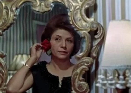 فنانة شهيرة تبرأ منها أهلها بسبب الفن وصفعة في فيلم سببت لها ضعف حاسة السمع.. شاهدوا من هي؟