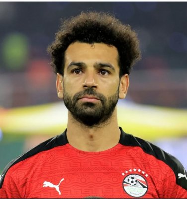 جمال رباني لا تملكه أي امرأة على وجه الارض .. شوف دلوقتي فخر العرب اللاعب محمد صلاح الحسناء تخطف الأنظار في اول ظهور لها ..