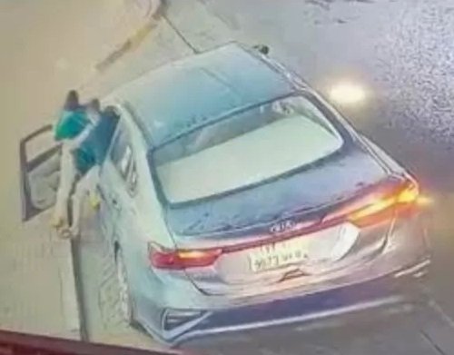 حادثة مؤلمة للغاية في دولة خليجية .. اختطف فتاة بسيارته وخدرها وعندما أراد الاعتداء عليها أصيب بصدمة جعلته يفقد عقله .. تفاصيل مؤلمة