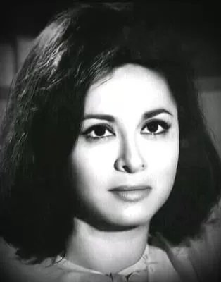 سألوا الراحله فاتن حمامة وسميرة أحمد عن سبب رفضهن تقبيل شكري سرحان فكشفوا السر الخطير والذي كان مخفي عن الجميع!