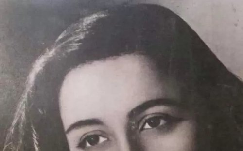 فنانه مصريه حسناء..تزوجت 3 مرات وأنجبت 10 أبناء.. عشقها السادات ومنعت من دخول مصر لهذا السبب الصادم