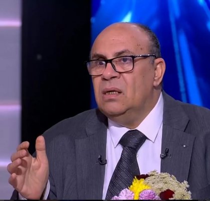 متصل شخصيته مستفزه :أنا عارف أن زوجتي بتخوني بس بحبها.. أعمل إيه ؟؟ .. مبروك عطية صعق متصل برد لن يخطر على عقل بشر !!