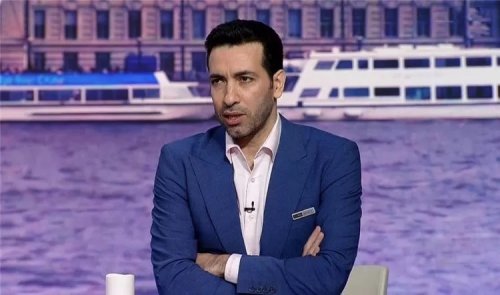 (هنرميك من المدرجات)... هجوم كبير من عصام الشوالي على اللاعب المصري محمد أبو تريكة.. ماذا حدث؟!