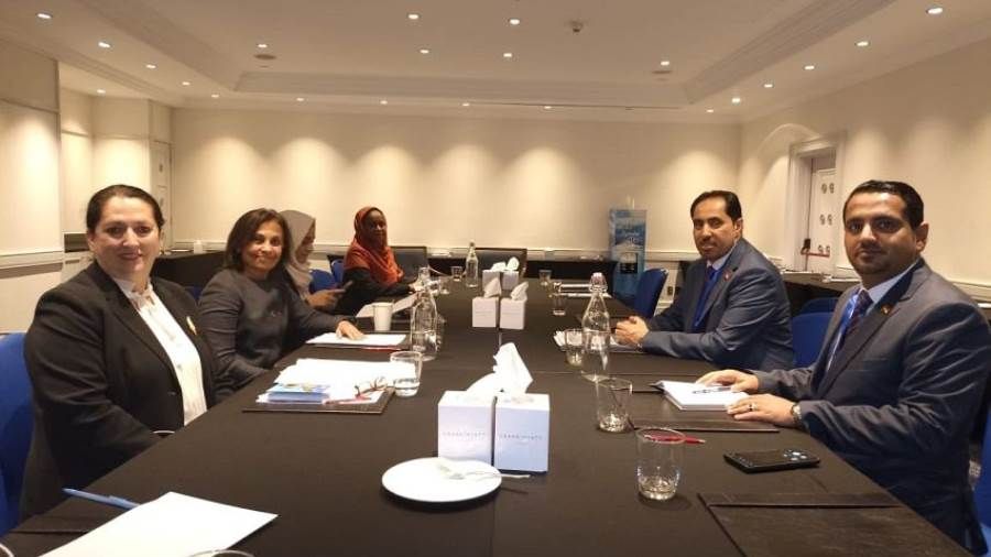 وزير الشباب والرياضة يناقش مع الأمين العام المساعد للأمم المتحدة قضايا الشباب في بلادنا