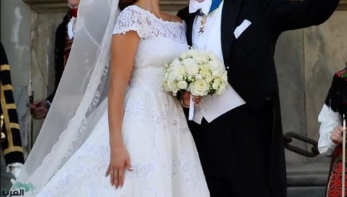 اغرب عادات الزواج بالعالم : تطل العروس كما خلقها الله« دون ملابس تماما » والمفاجأة مايفعله العريس أمام الجميع .. فإن تحملت العروس صارت زوجته!