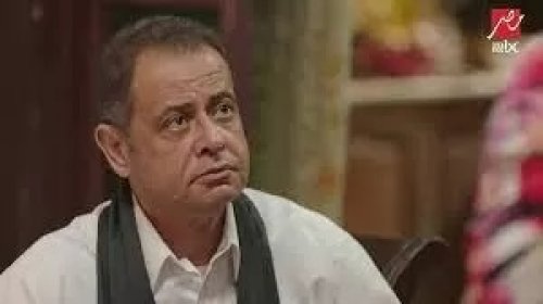 مراته تجمع بين زوجين.. الفنان المصري محمد غنيم يفجر مفاجأة صادمة ويكشف هذه التفاصيل عن زوجته الإعلامية!