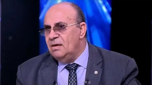 جوزي بيصورني في أوضة النوم. شوف دلوقتي الداخلية انفعال مبروك عطية ورده المفاجئ!