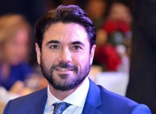 هكذا خلع من أنغام.. حيلة أحمد عز الجهنمية للتخلص من جميع زوجاته بدون دفع ولا جنيه واحد في المؤخر!!