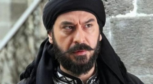 أجمل من مي عز الدين بمليون مرة.. أول ظهور علني لزوجة (عصام)في باب الحارة الحقيقية والجمهور: مخبيها عشان العين!جمالها إسطوري