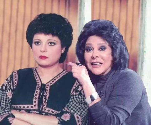 مش هتصدق مين هي والدة (إسعاد يونس).. نجمة كبيرة والمفاجأة في علاقتها بعبد الحليم حافظ !!  لن تصدق من هي
