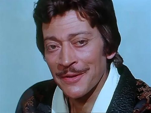 لن تصدق من تكون زوجة الفنان الراحل زين العشماوي.. فنانة شهيرة من جيل الفنانين العظماء