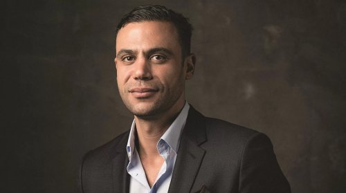 بعد أنباء زواجه من شيري عادل.. نجوم الفن يهنئون محمد عادل إمام: مبروك يا عمهم يا جامد... ماهي الحقيقة