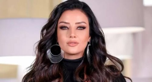 شقراء ناصعة البياض هكذا ظهرت ابنة رضوى الشربيني بدون حجاب بعد أن صارت شابة والجمهور: (دي أجمل من باربي نفسها)