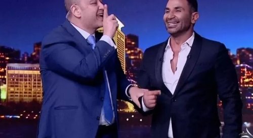 الإعلامي المصري عمرو اديب يحرج احمد سعد على الهواء.. (مش هستضيفك في برنامجي تاني).. ماذا حدث؟