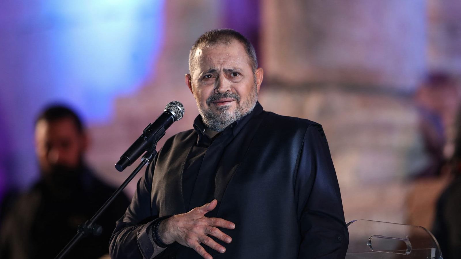 جورج وسوف يثير قلق جمهوره في أحدث ظهور له