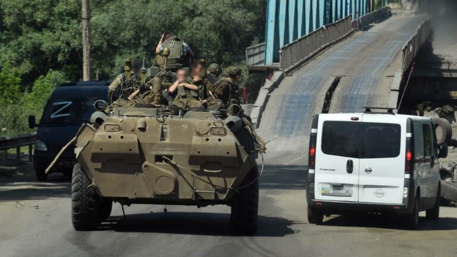 روسيا تتقدم من اتجاهين باتجاه مدينة جديدة في دونباس