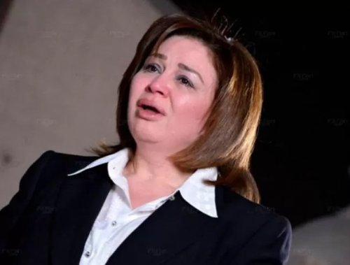 (ماكنتش عايزه يفضحوني)؟..دخلت غرفة النجمة سهير رمزي فاكتشفت الصـدمة.. الكاميرات تضبط إلهام شاهين مع طليقها بعد انفصال 20 سنة..تفاصيل ساخنة تكشف لاول مره..!.!