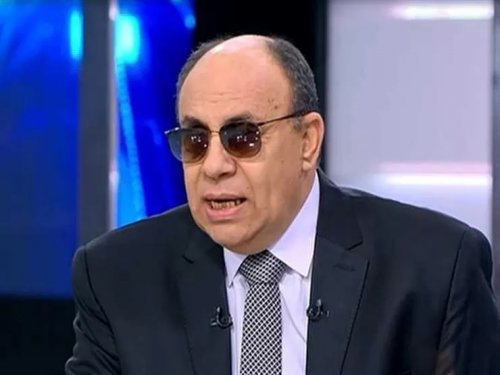 جوزى بيهزر مع أمي بأسماء العورات وألفاظ بذيئة.. رد (قوي) من الداعية مبروك عطية جوزى بيهزر مع أمي بأسماء العورات.. فهل يصح