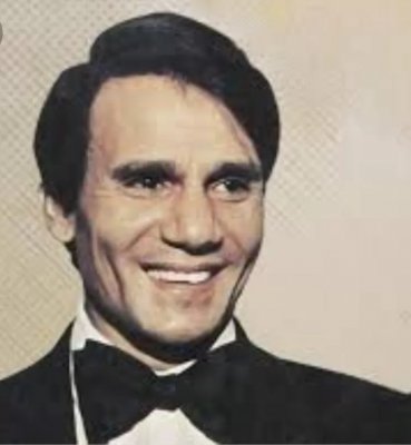 قيل بأنه لم يصلي لله ركعة واحده طوال عمره.. صورة للفنان عبد الحليم حافظ كشفت المستور! صادمة وغير متوقعه... شوف دلوقتي