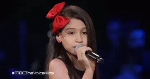 هل تتذكرون الطفلة "جويرية حمدي" التي أذهلت تامر حسني في ذا فويس كيدز؟ .. شاهدوا كيف أصبحت بعد أن بلغت سن الزواج ! شوف دلوقتي