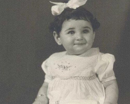 جمالها سلب العقول .. اتفرج هذه الطفلة الصغيرة تزوجها الرئيس السابق في السر وأخفاها عن الجميع (صور)