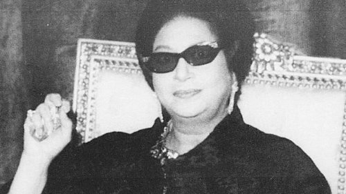 ظهور أول علامات الساعة الكبرى.. العراف الكبير ميشال حايك يصعق الكل بتوقعات جديدة أوقفت القلوب و شاب لها شعر الرأس !!