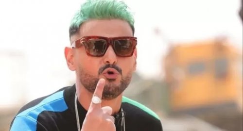 مفاجأة صادمة.. الظهور الأول لإبن رامز جلال بعد أن كبر وأصبح نُسخة منه.. لون شعره وملامحه تخطف الانظار:صورة