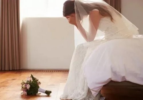 زوجة تبكي وتصر على وجود والدتها معها في ليلة الدخلة.. و ما قالة الداعية القدير مبروك عطية للزوج صدم الكل ولم يتوقعة مخلوق