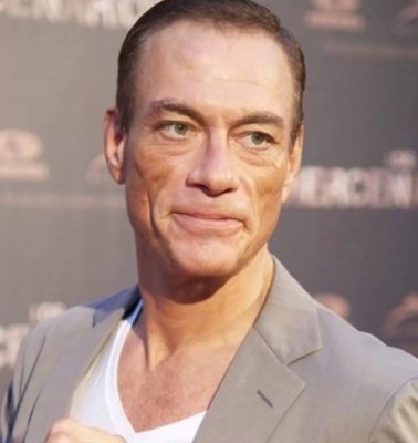 ابنة فان دام طلعت ممثلة مشهورة خطفت الأنظار بجمالها الانثوي الساحر.. والجمهور: أحلى من آمبر هيرد بمليون مرة